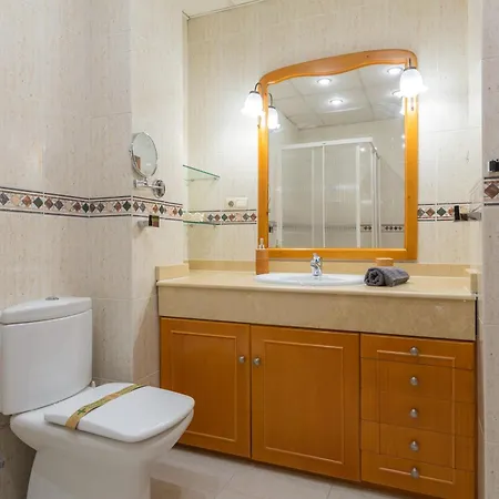 Plaza De La Constitucion Apartment Malaga